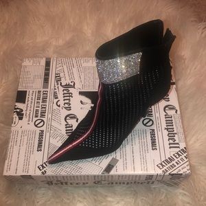 Size 8.5 sold out Jeffrey Campbell unworn.